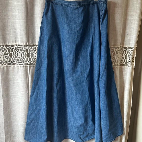 GAP A-Line Blue Denim Skirt - Picture 6 of 10